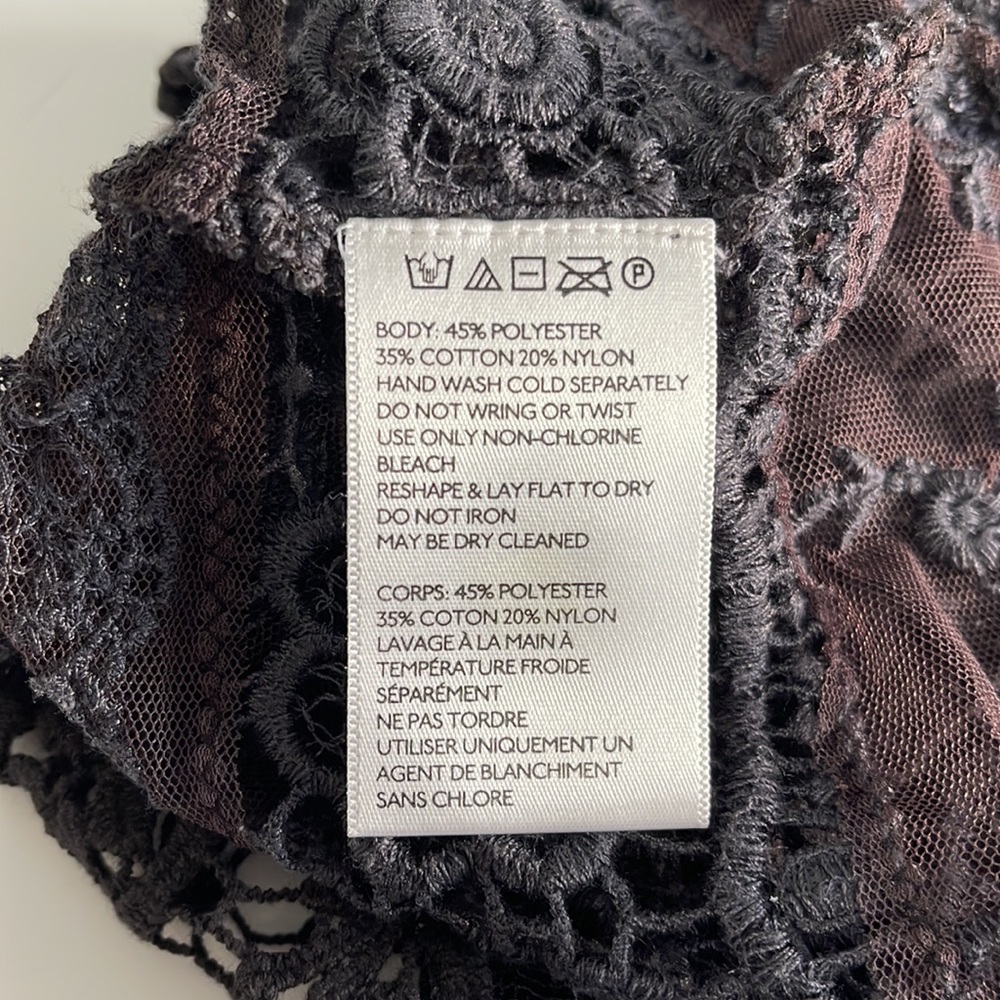 Kimchi Blue - Black lace split/open-back tank - Picture 7 of 8
